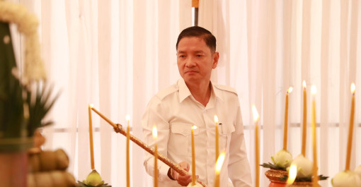 ឯកឧត្តម បណ្ឌិត តុប នេត ប្រធានក្រុមការងាររាជរដ្ឋាភិបាលចុះមូលដ្ឋានស្រុកស៊ីធរកណ្តាល ខេត្តព្រៃវែង អញ្ជើញជាអធិបតីក្នុងពិធីក្រុងពាលី និងបញ្ចុះបឋមសិលា សាងសង់អគារសាលាបឋមសិក្សាចារ ស្រុកសុីធរកណ្ដាល ខេត្តព្រៃវែង